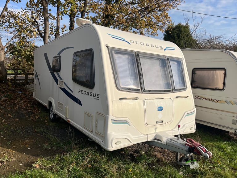 2011 Bailey fixed bed caravan 