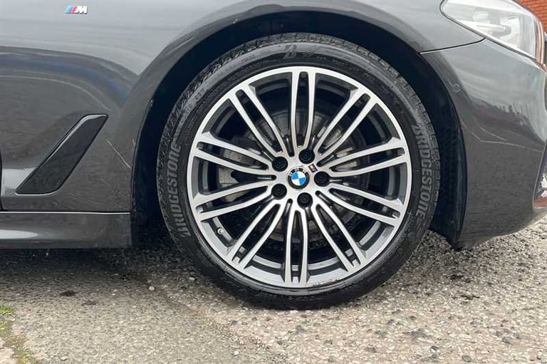 2020 BMW 5 Series 2.0 520d MHT M Sport Touring 5dr Diesel Hybrid Auto Euro 6 (s/s) (190 ps) Estat...