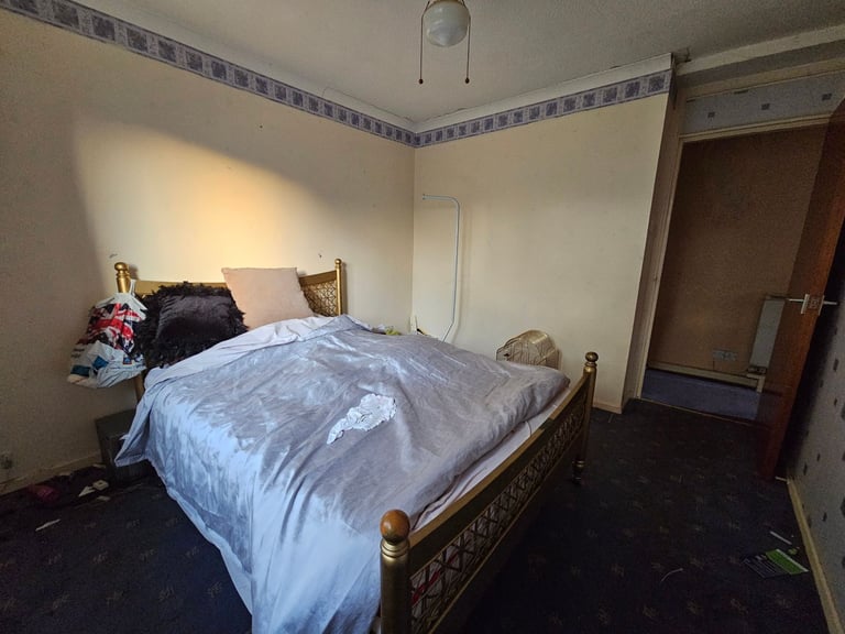 Large 1 bedroom flat in PR2 550 pm