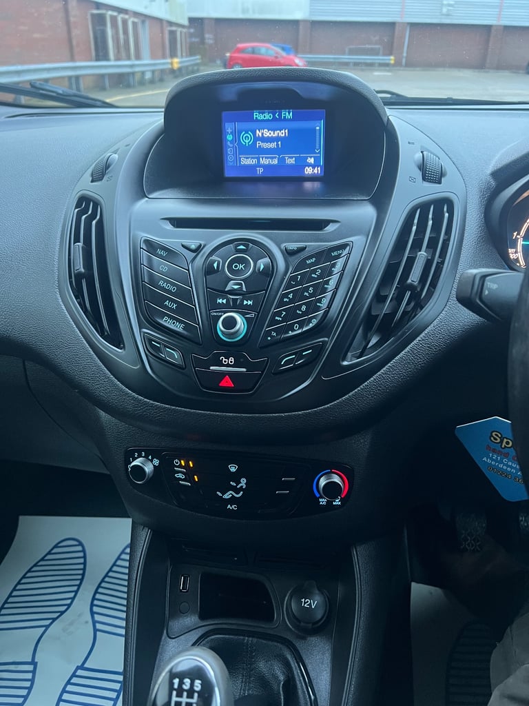 2017 67 FORD TRANSIT COURIER