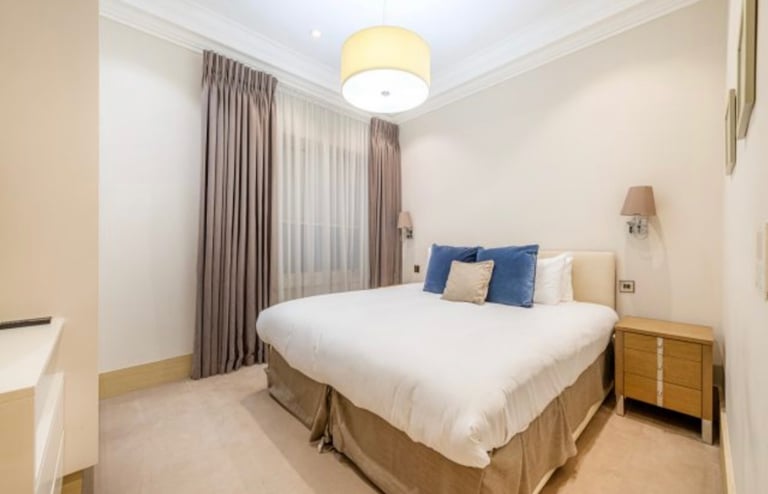 Knightsbridge - SW3 One Bedroom Apartment Short Term Lets  £1673 per week 