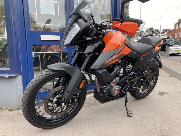 KTM 390 ADVENTURE - 2021 - STUNNING BIKE - ALLOY BASH PLATE - PEGS - BARKBUSTERS
