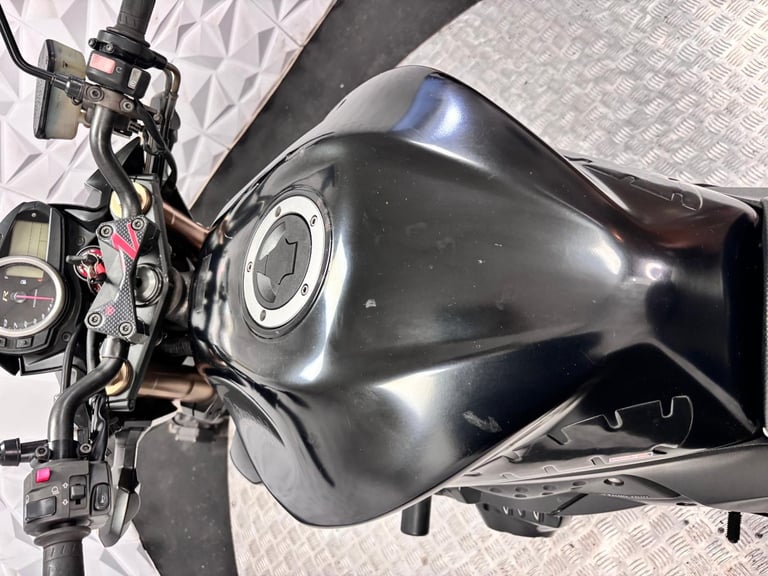 2012 Kawasaki ZR750 | *WARRENTY PROVIDED*