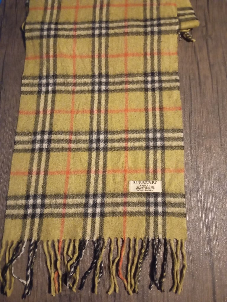 Authentic BURBERRY Scarf £80! (£420rrp)