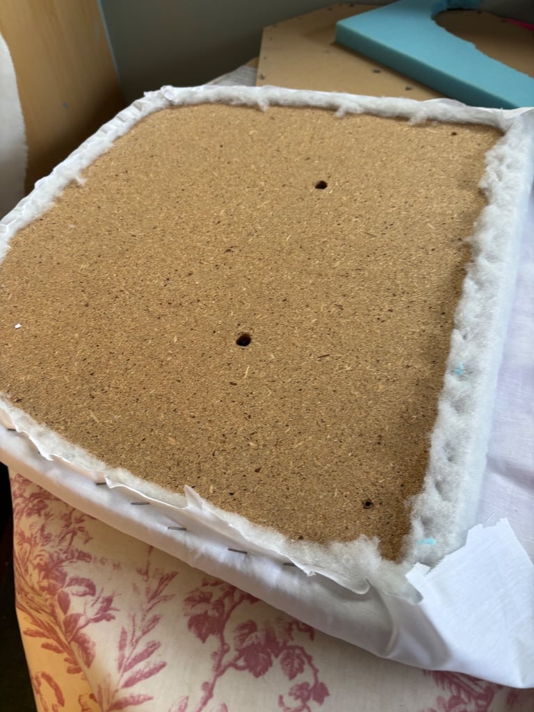 Gorgeous French Style Oak Dining Table & Chairs