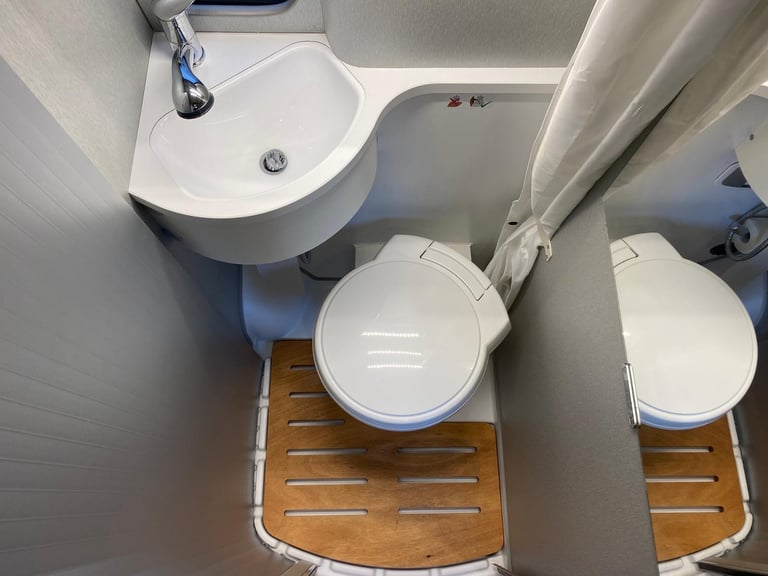 HYMER FREE 540 -2022- BLUE EVOLUTION - 9S AUTO - REAR UNDERBED STORAGE