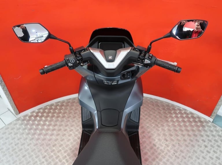 Brand new 2025 Honda PCX125 DX