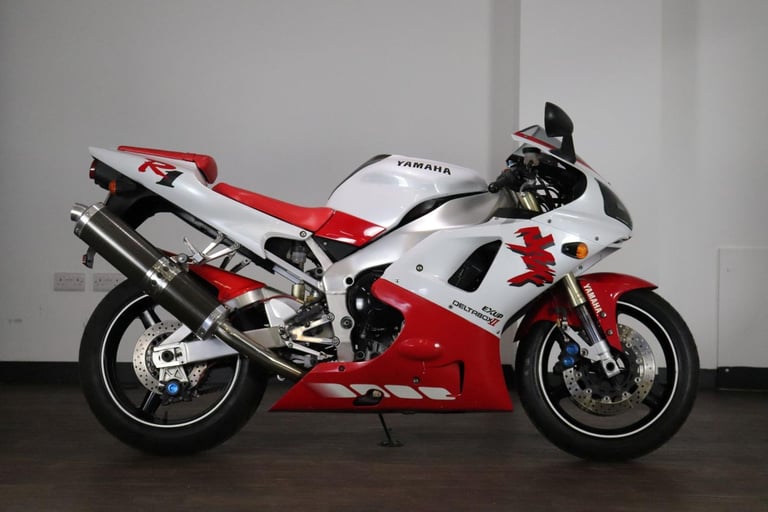 image for YAMAHA YZF R1 4XV 1999 - LOW MILEAGE EXAMPLE 