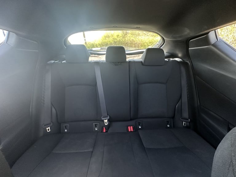 2017 Toyota C-HR 1.8 VVT-h Icon SUV 5dr Petrol Hybrid CVT Euro 6 (s/s) (122 ps) HATCHBACK PETROL/...