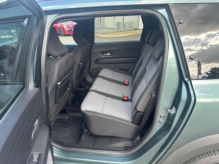 2025 Dacia Jogger Extreme HYBRID 140 MY24 MPV Petrol/Electric Hybrid Automatic