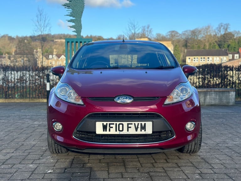 Ford Fiesta Titanium.  Manual 