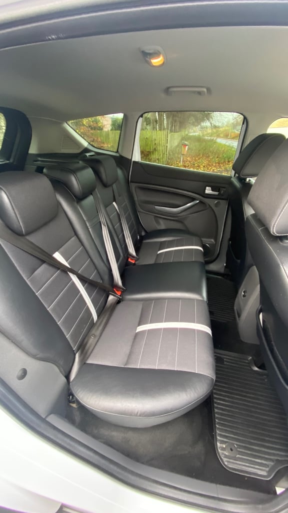 Ford, KUGA, Estate, 2010, Manual, 1997 (cc), 5 doors
