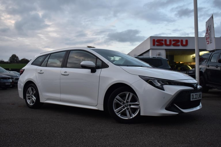 image for 2022 Toyota Corolla 1.8 VVT-h Icon Tech Touring Sports CVT Euro 6 (s/s) 5dr ESTATE Petrol/Electri...