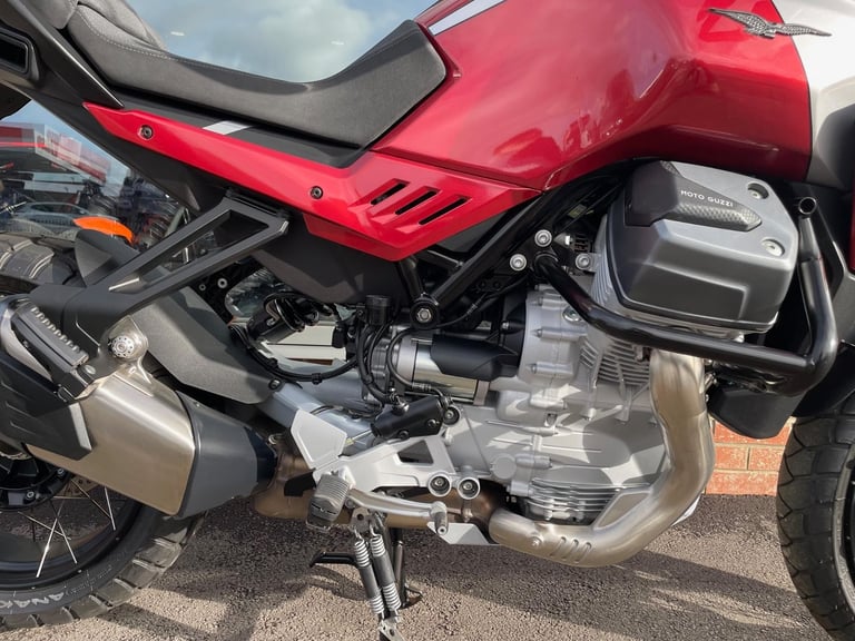 Moto Guzzi Stelvio V100