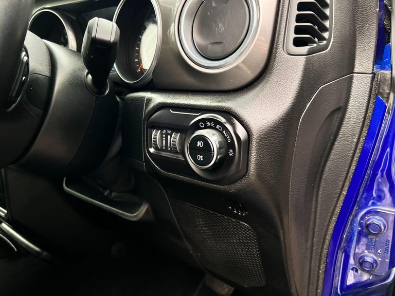 2020 Jeep Wrangler 2.2 MultiJetII Sahara SUV 4dr Diesel Auto 4WD Euro 6 (s/s) (200 ps) CONVERTIBL...