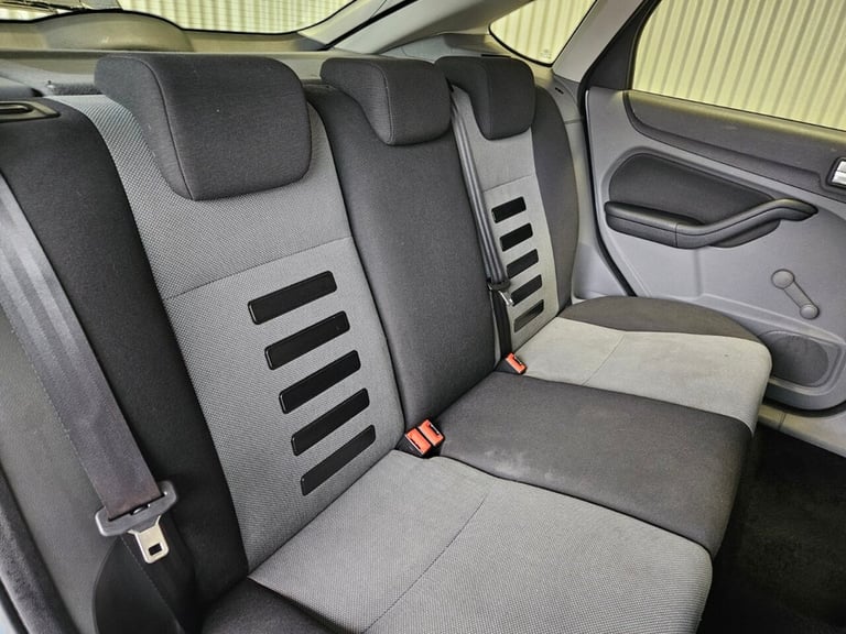 2009 Ford Focus 1.6 Zetec Hatchback 5dr Petrol Manual (161 g/km, 99 bhp) Hatchback Petrol Manual