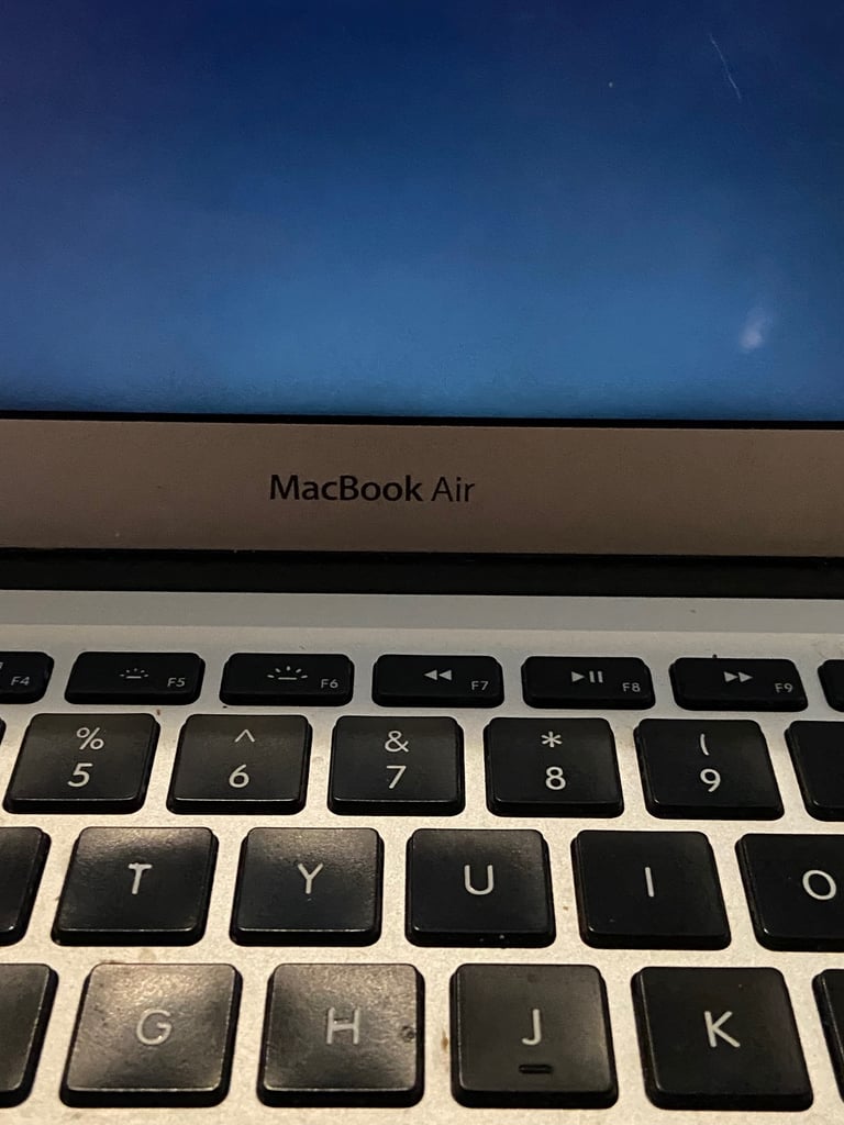 MacBook Air Model A1466 13” - needs MacOs reinstalling