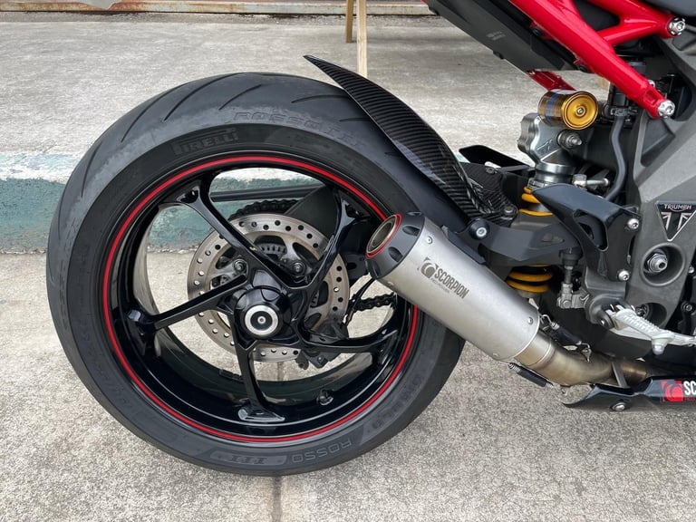 Triumph Speed Triple 1050 RS 2018 in Black