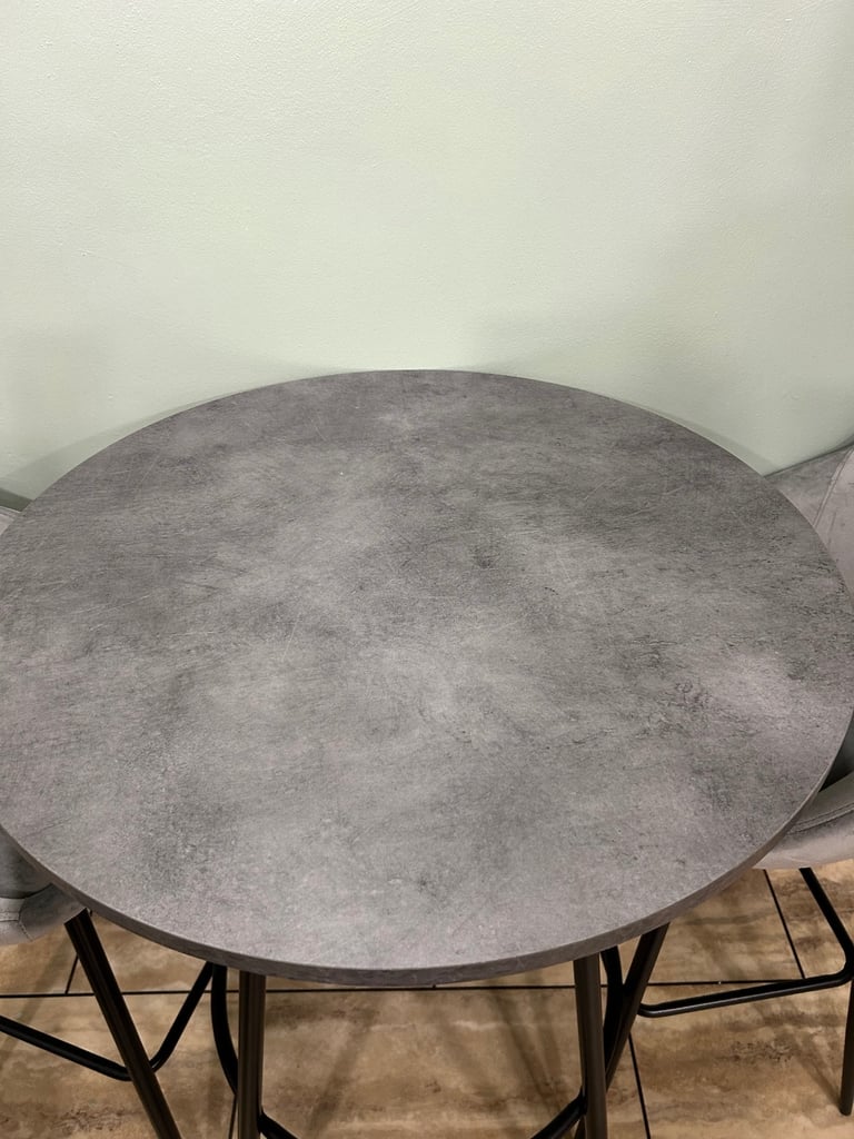 High Bar Table and 2 Stool Set
