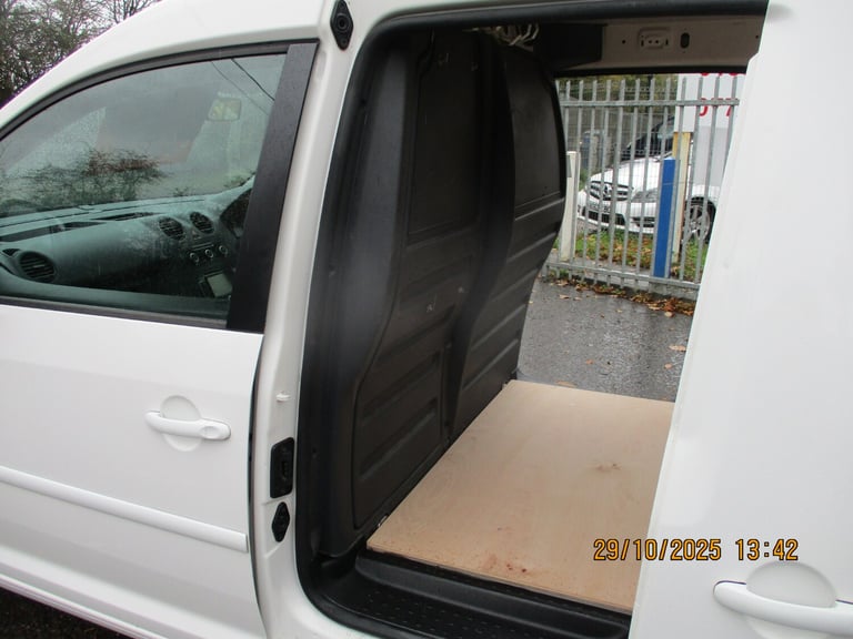 2014 Volkswagen Caddy Maxi 1.6 TDI BlueMotion Tech 102PS Startline Van PANEL VAN Diesel Manual