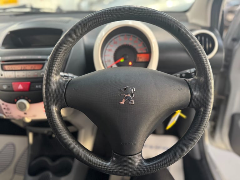 2011 Peugeot 107 1.0 Sportium 3dr HATCHBACK Petrol Manual