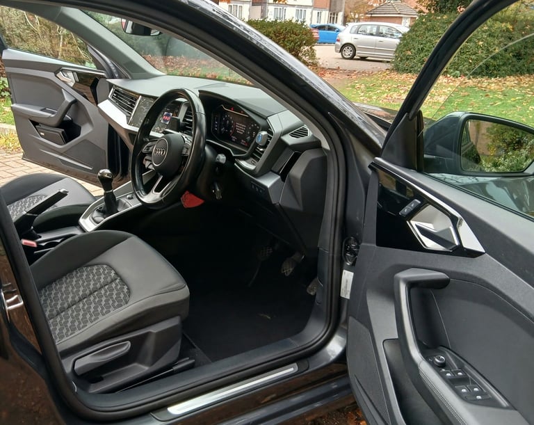 Audi, A1, Hatchback, 2019, Manual, 999 (cc), 5 doors
