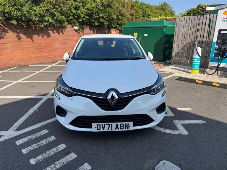2021 Renault Clio 1.0 TCe 90 Iconic 5dr HATCHBACK Petrol Manual