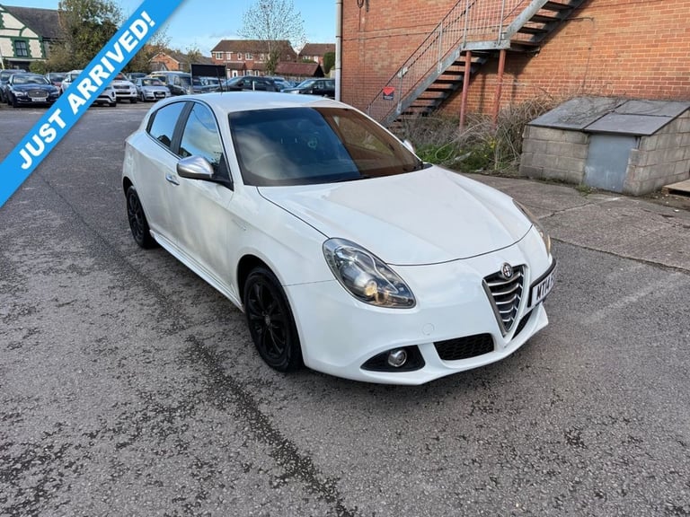 2014 Alfa Romeo Giulietta 2.0 JTDM-2 Exclusive Hatchback 5dr Diesel Manual Euro 5 (s/s) (150 bhp)...