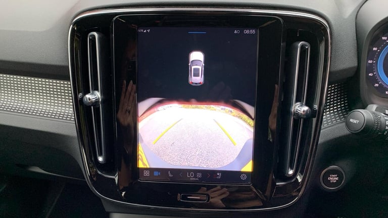 2024 Volvo XC40 2.0 B4 MHEV Plus SUV 5dr Petrol Hybrid DCT Auto Euro 6 (s/s) (197 ps) ESTATE Petr...