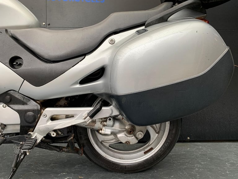 HONDA NT 650 V-4 DEAUVILLE PROJECT BIKE HPI CLEAR