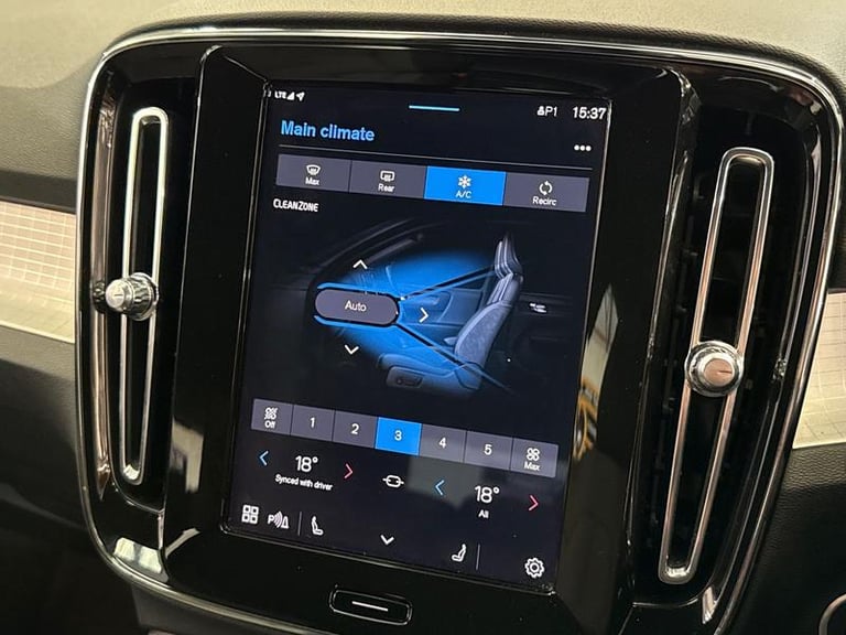 2023 Volvo XC40 2.0 B3P Core 5dr Auto Automatic Estate Petrol Automatic