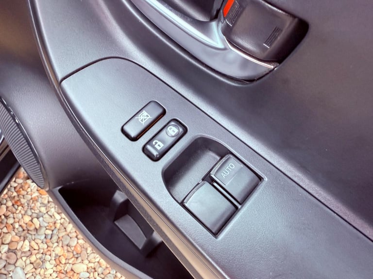 TOYOTA YARIS 1.5 VVT-i Icon Tech 2018