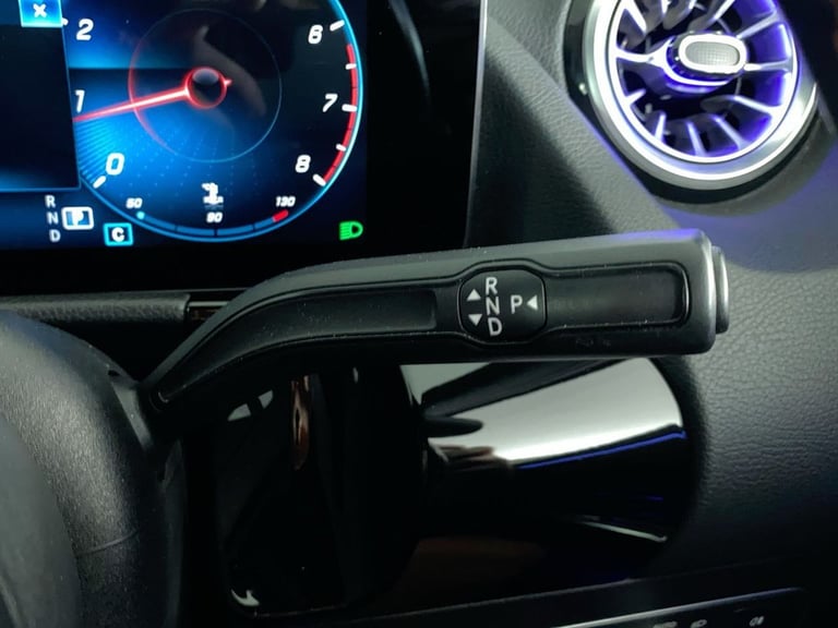 2022 22 MERCEDES-BENZ GLA 1.3 GLA180 AMG LINE (PREMIUM) SUV 5DR PETROL 7G-DCT EU