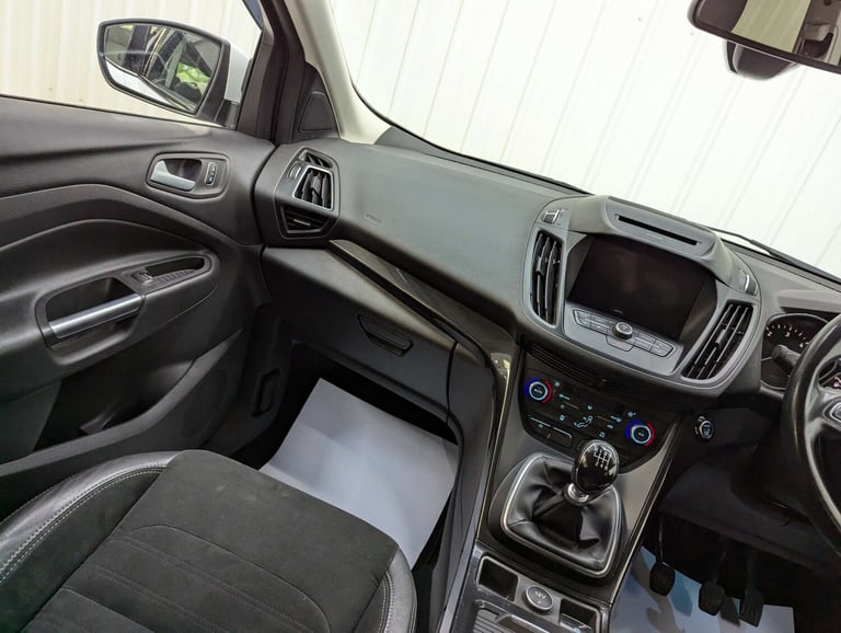 2017 Ford Kuga 2.0 Kuga Titanium TDCi 4x4 4WD 5dr SUV Diesel Manual