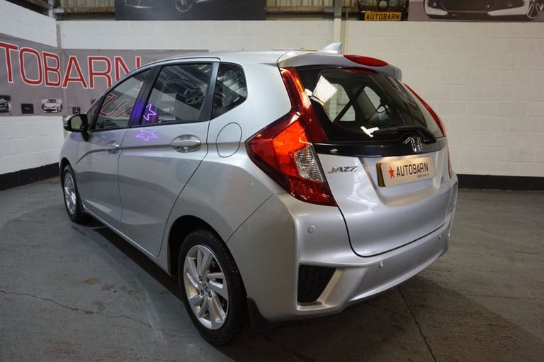 2017 Honda Jazz 1.3 i-VTEC SE Hatchback 5dr Petrol CVT Euro 6 (s/s) (102 ps) Hatchback Petrol Aut...