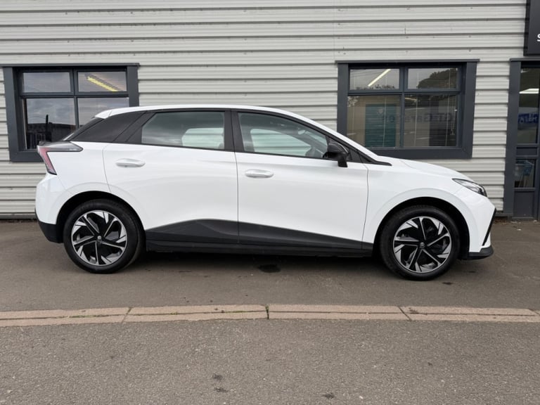  MG Motor UK Mg4 125kW SE EV 51kWh 5dr Auto Electric