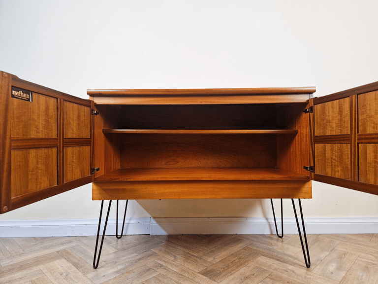Nathan Parker Knoll Vintage Mid Century Medium Teak Danish Design Compact Sideboard Cabinet BL693