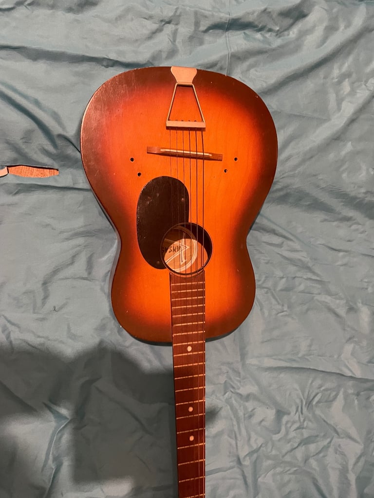 Vintage Acoustic guitar Kansas loud good sound 