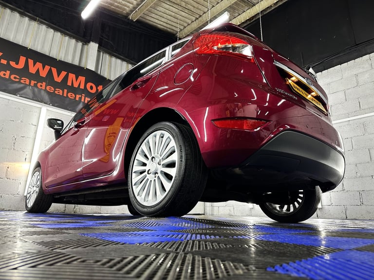 2011 Ford Fiesta 1.6 Titanium Hatchback 5dr Petrol Manual (134 g/km  118 bhp)
