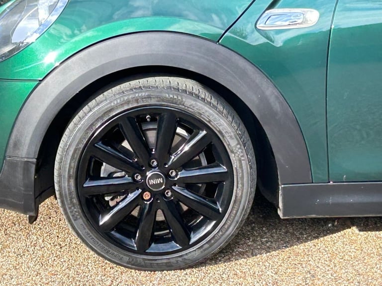 2014 MINI Hatch 2.0 Cooper S Hatchback 3dr Petrol Manual Euro 6 (s/s) (192 ps) Hatchback Petrol M...