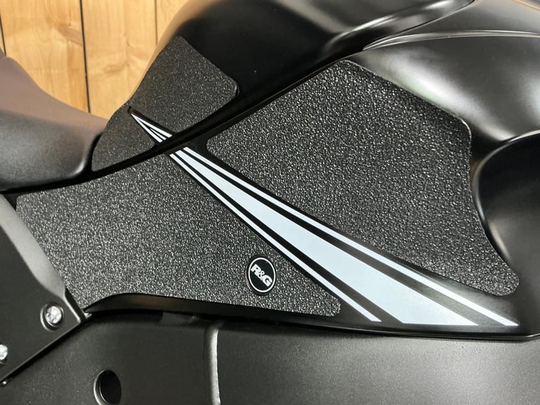 Kawasaki ZX10RR Performance WINTER EDITION 2018 Genuine 202bhp at the Wheel!