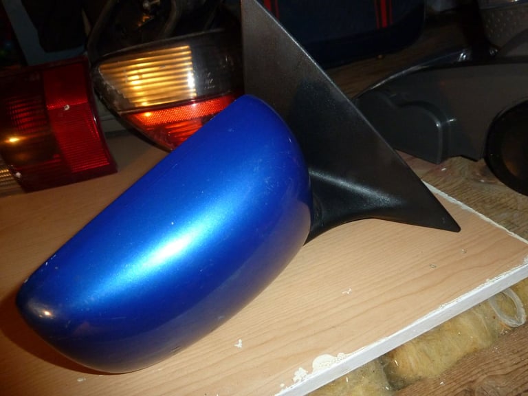 image for o/side mirror for ford escort van mk 5. 