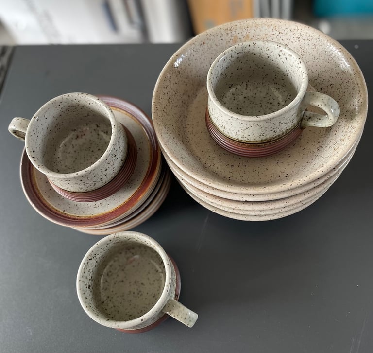 Job Lot Purbeck Pottery, Portland Design Crockery