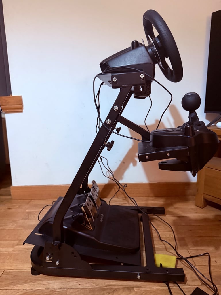 Logitech g920 steering wheel with shifter, pedals and stand 