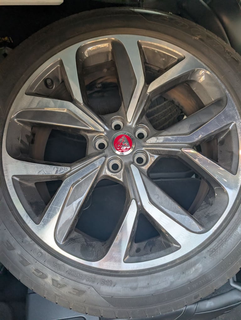 20 inch genuine Jaguar I-PACE Style 5068 diamond cut alloy wheels - set of 4 with tyres