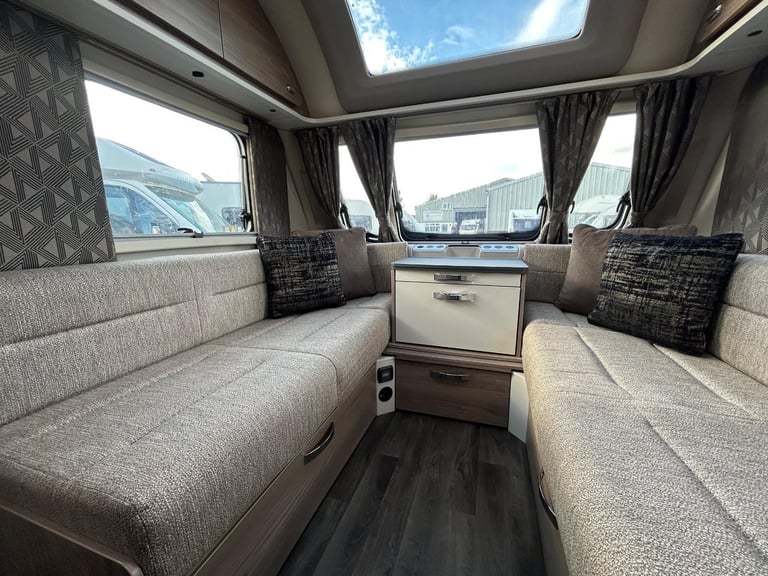 Swift Exclusive 4 SB 2024