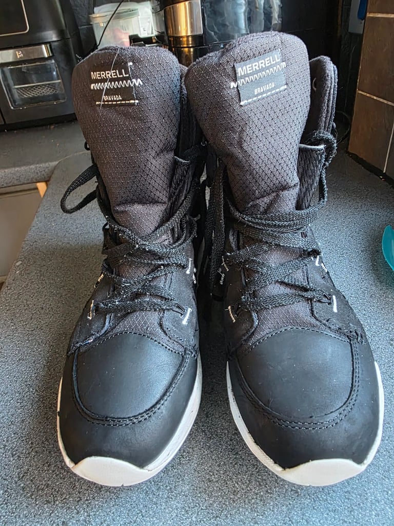 image for Ladies Merrell waterproof/ thermal boots