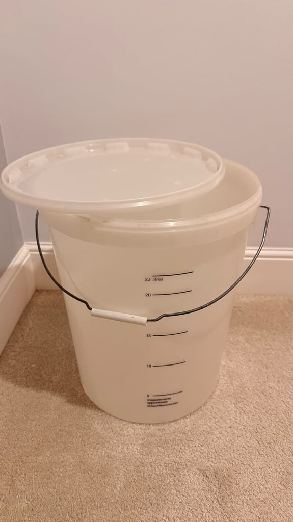 image for Brewing bucket/fermenter