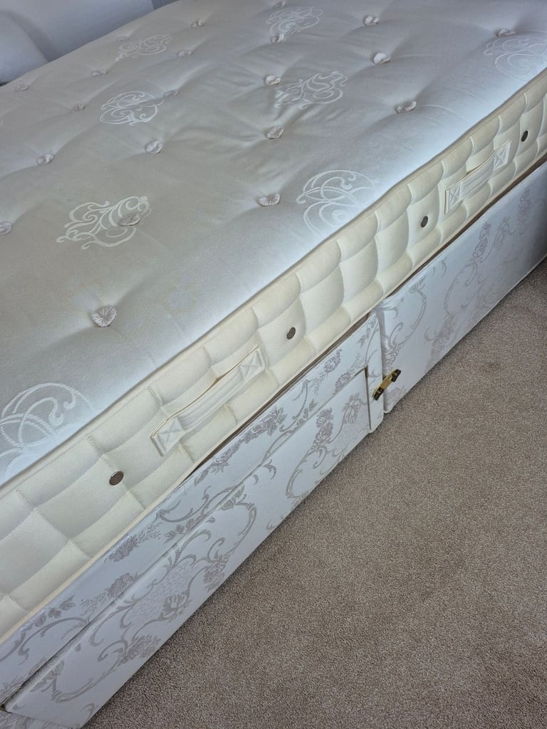 HYPNOS MILFORD MATTRESS KING SIZE MEDIUM / FIRM INCLUDING BASE WITH STORAGE