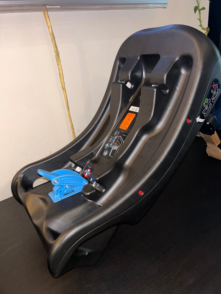 Joie Car Seat, Car Seat Base and Stroller 